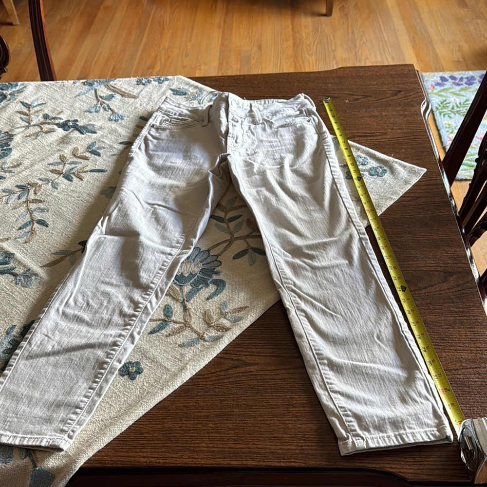 NYDJ off white Slim Jeans Versatile Style. Off white. Minimally worn.